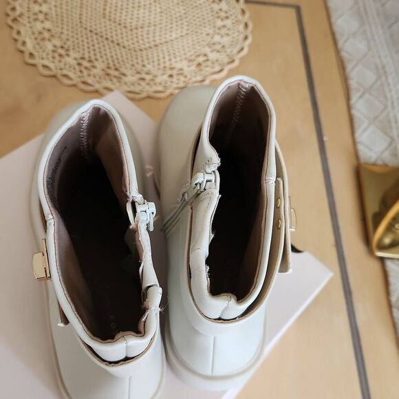 Lc Lauren Conrad Tahira bone white ankle memory foam boots women's size 8.5 - Picture 7 of 8